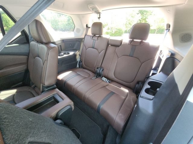 Used 2024 Honda Pilot Elite image 35