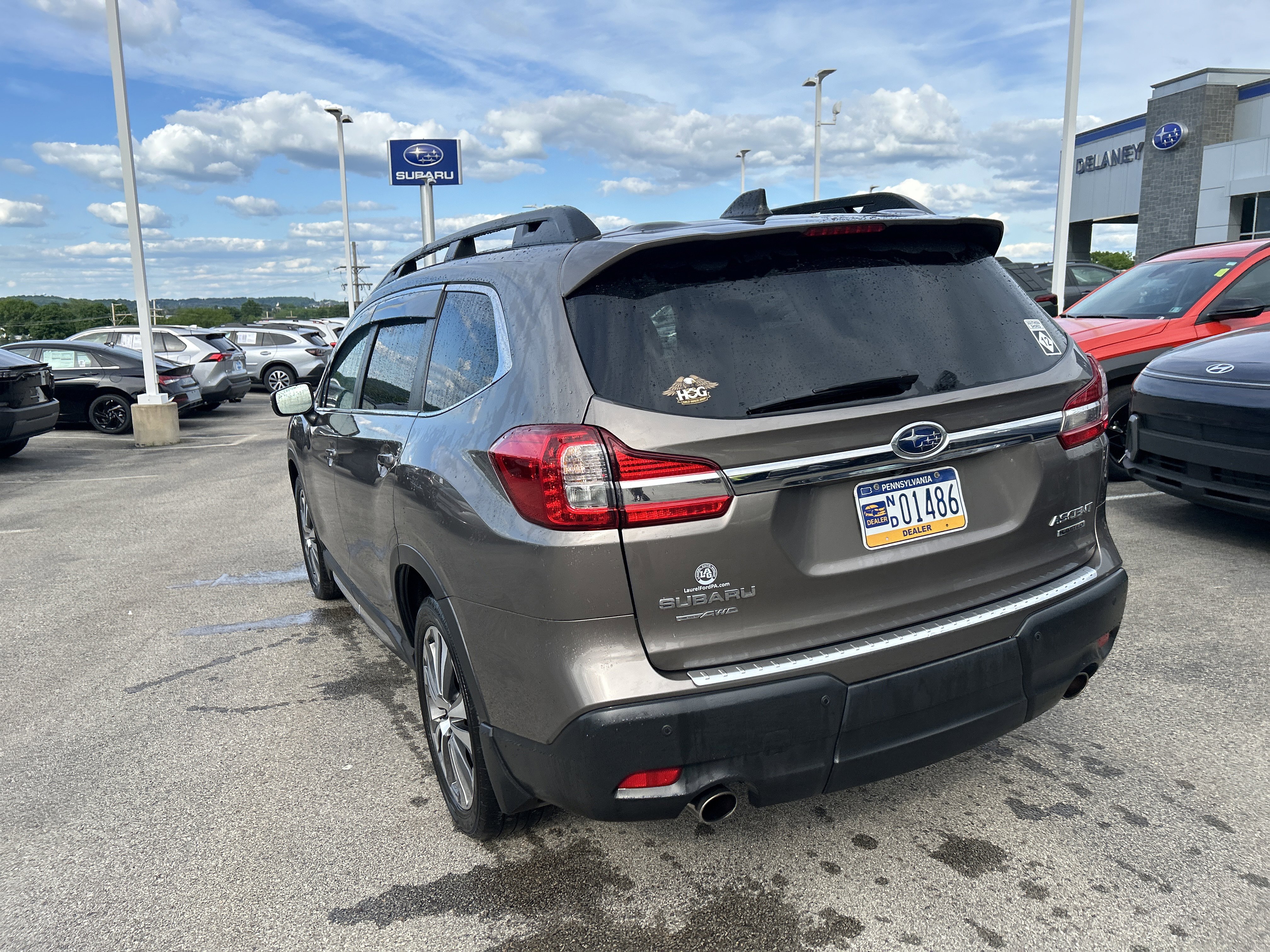 Used 2022 Subaru Ascent Limited w/ Technology Package AWD/4WD image 5