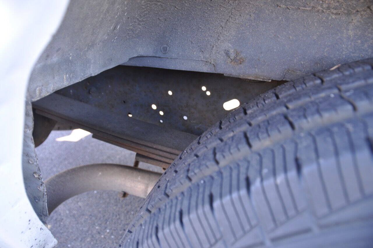 Used 2010 Ford E-350 and Econoline 350 XLT RWD image 34