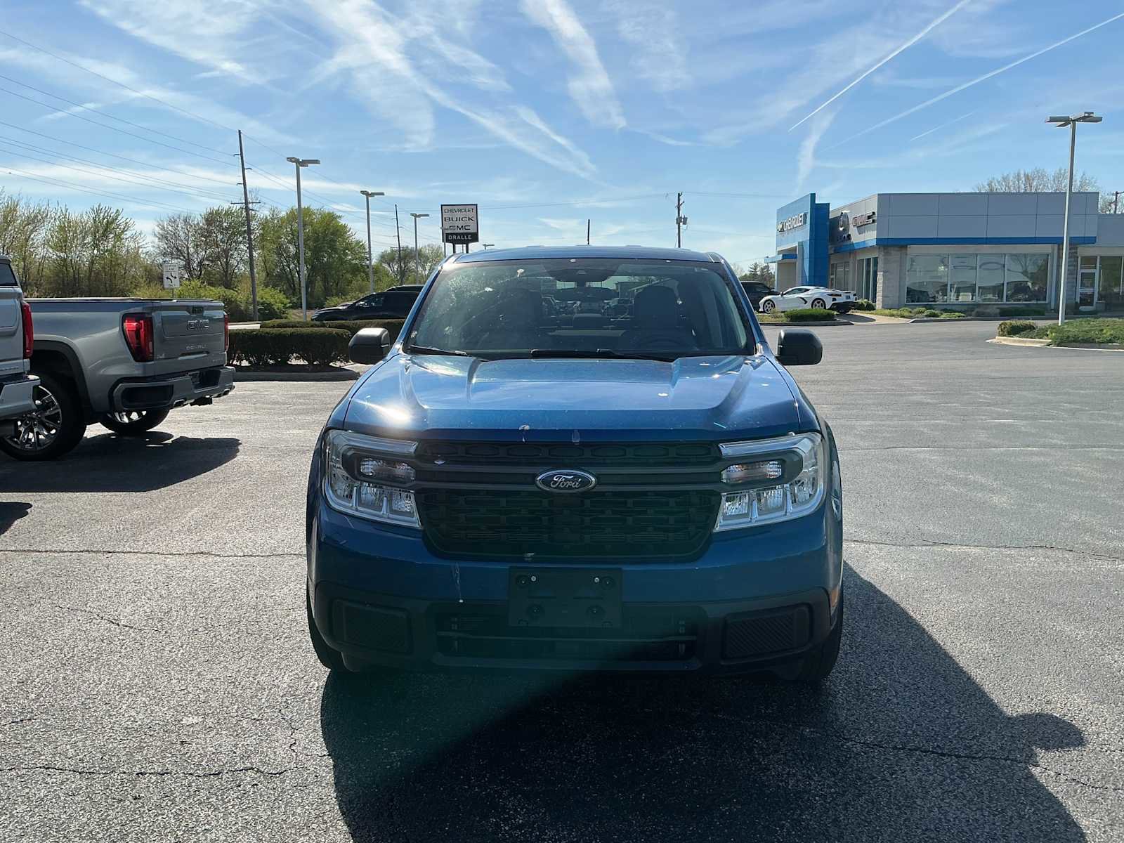 Used 2023 Ford Maverick XLT FWD image 2