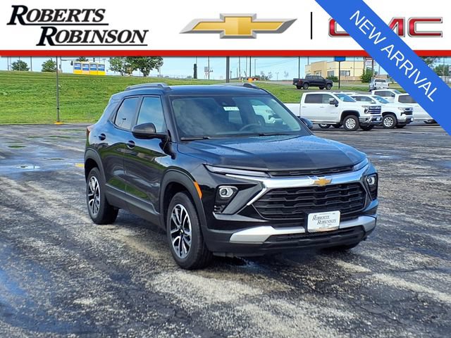 Used 2025 Chevrolet TrailBlazer LT AWD/4WD image 1