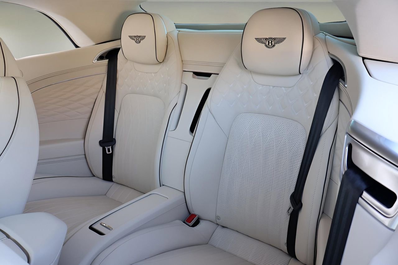 Used 2026 Bentley Continental GTC image 16