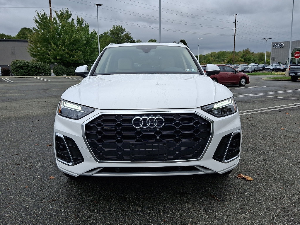 Used 2023 Audi Q5 2.0T Premium Plus w/ Premium Plus Package AWD/4WD image 5