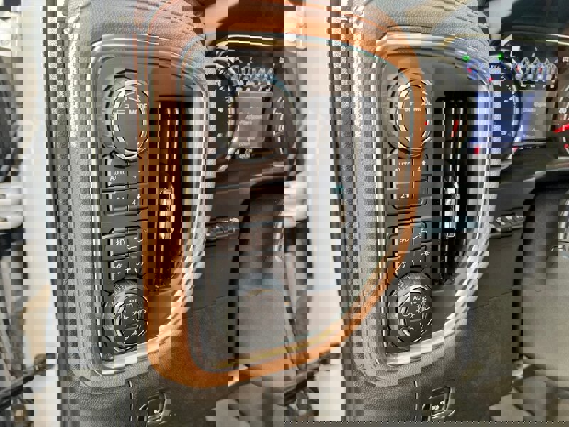 Used 2020 Chevrolet Silverado 3500 High Country w/ Z71 Off-Road Package image 36