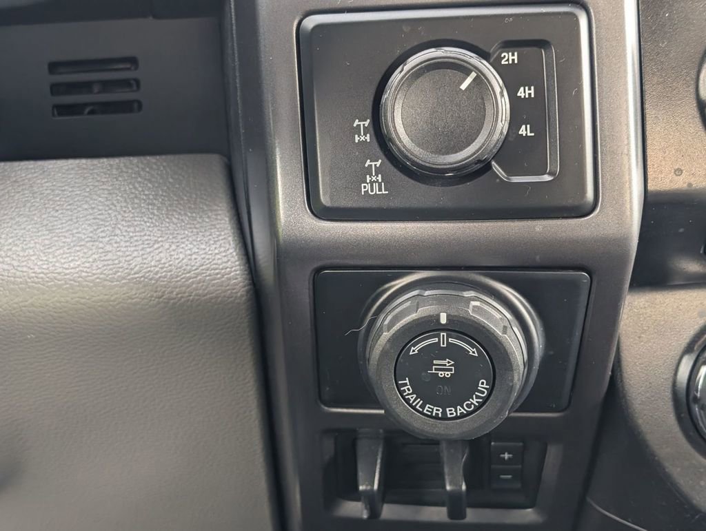 Used 2016 Ford F150 XLT w/ Equipment Group 302A Luxury image 36