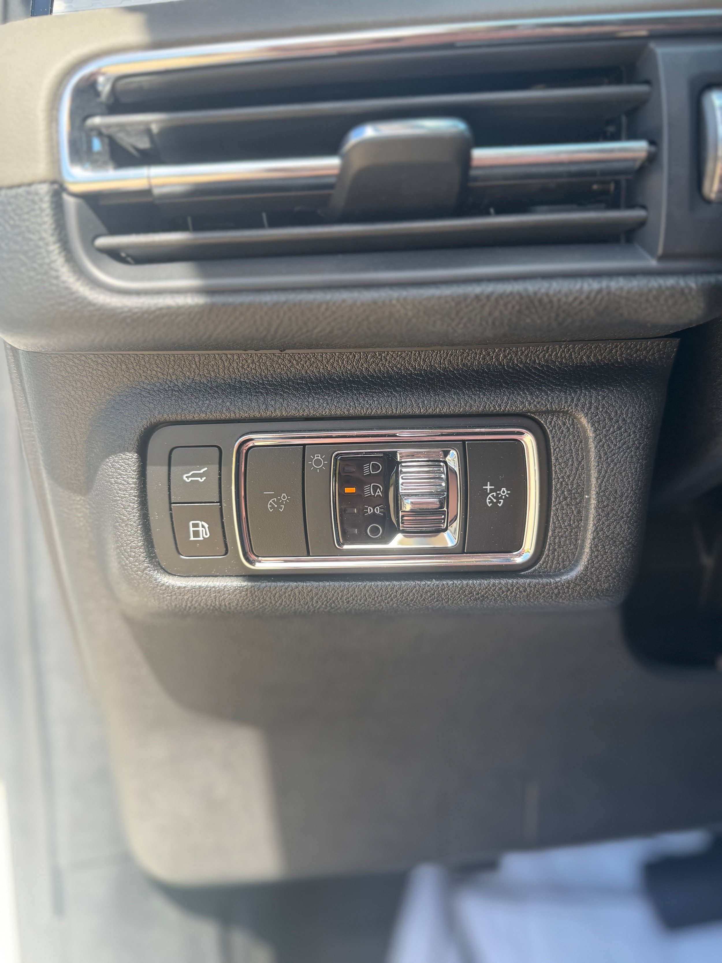 New 2024 Lincoln Corsair Grand Touring AWD/4WD image 6
