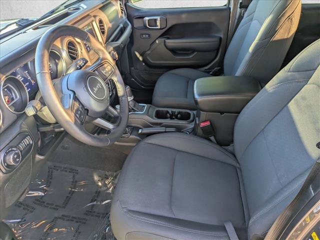 Used 2022 Jeep Gladiator Sport AWD/4WD image 15