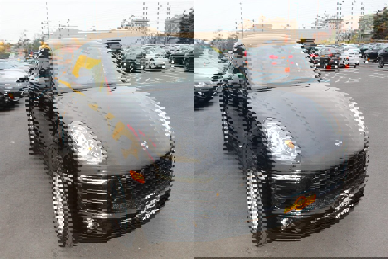 Used 2018 Porsche Macan image 4