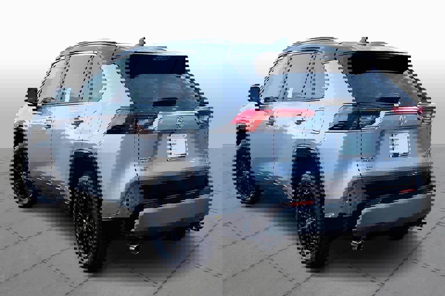 Used 2025 Toyota RAV4 XSE w/ Weather Package image 12