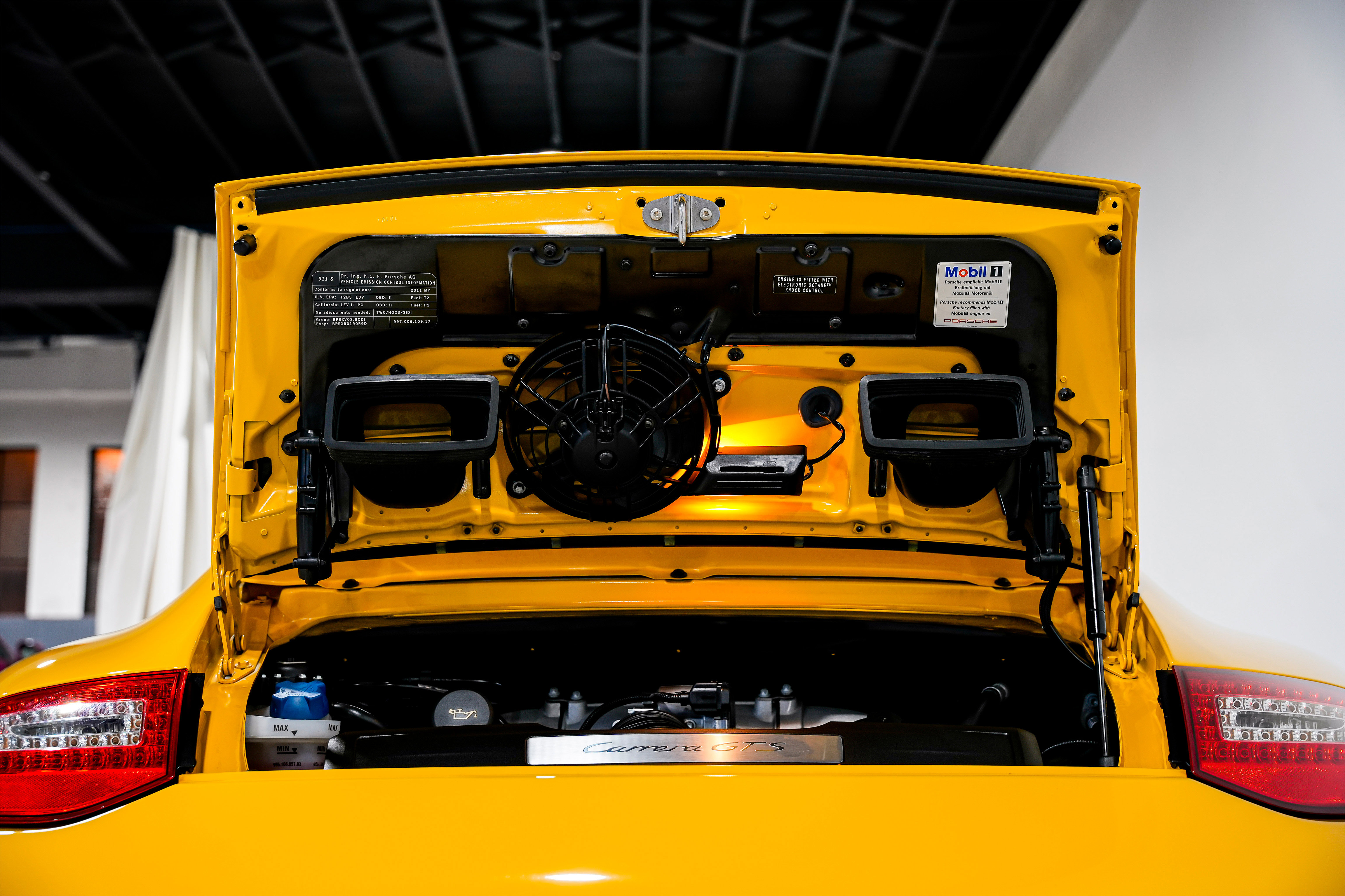 Used 2011 Porsche 911 Carrera GTS image 41