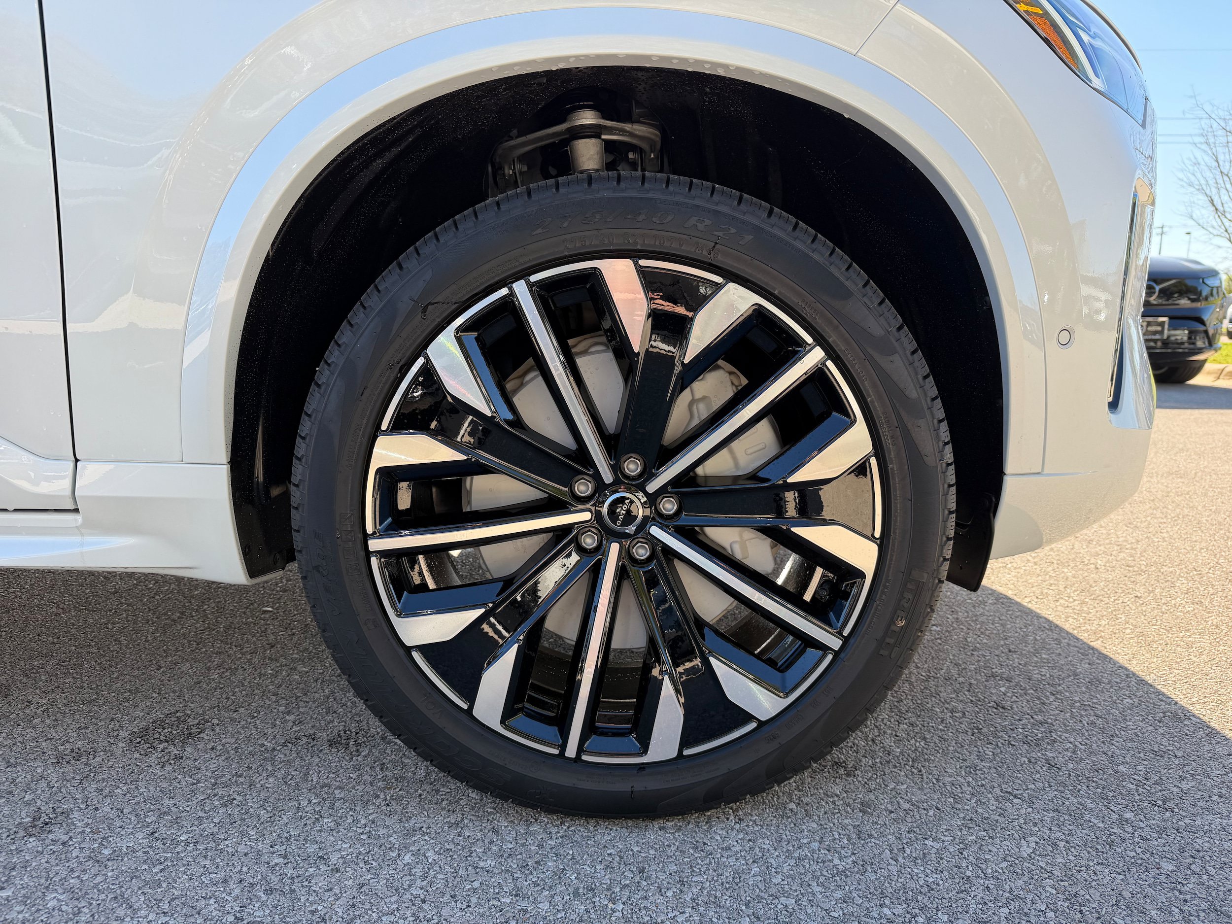 New 2026 Volvo XC90 B6 Ultra w/ Protection Package AWD/4WD image 7