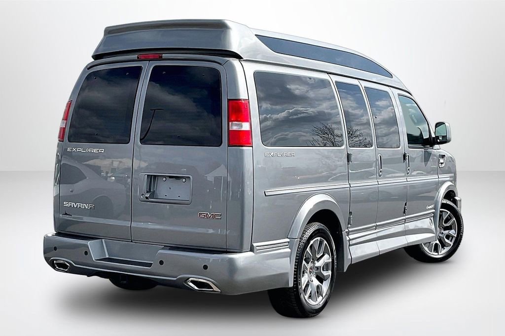 Used 2024 GMC Savana 2500 w/ Driver Convenience Package RWD image 6