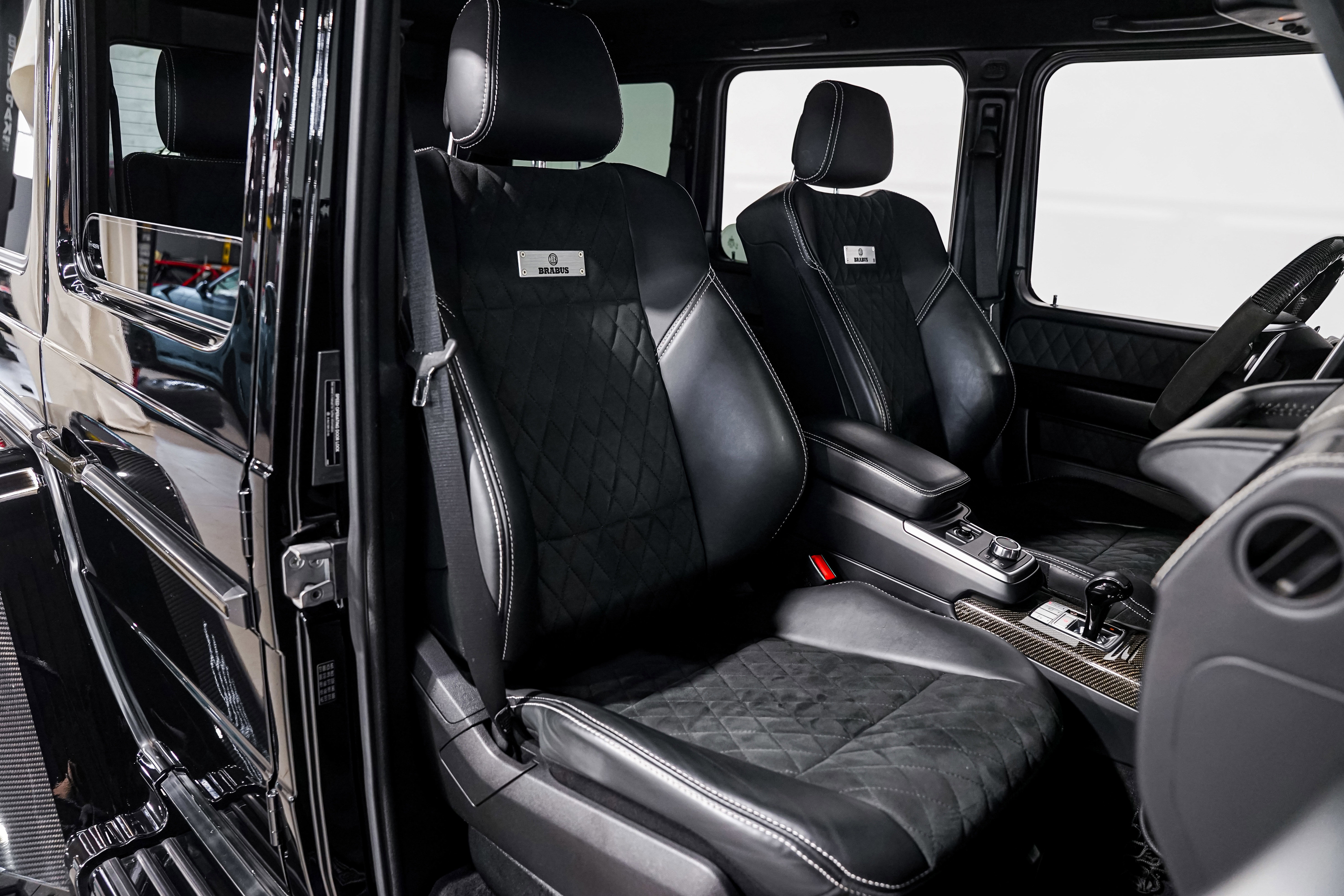 Used 2017 Mercedes-Benz G 550 Squared image 28