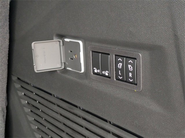 New 2026 Chevrolet Tahoe High Country image 35