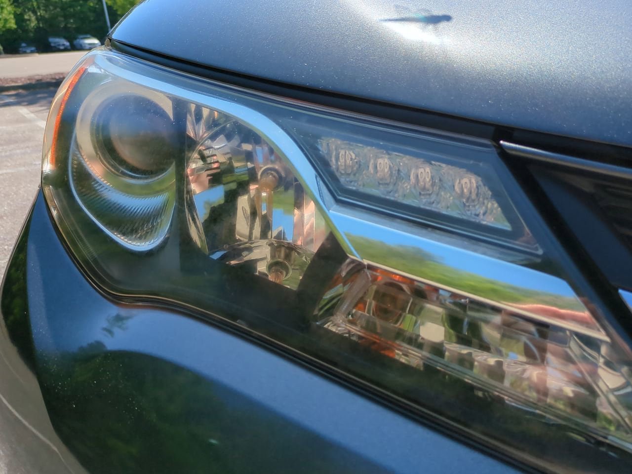 Used 2015 Toyota RAV4 Limited w/ Outdoor Package AWD/4WD image 10