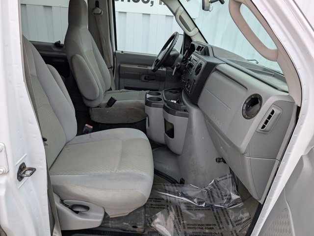 Used 2009 Ford E-350 and Econoline 350 XLT image 25