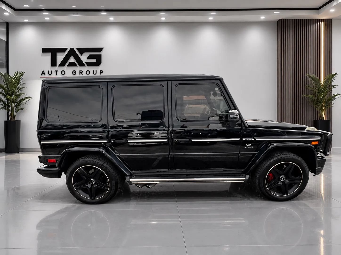 Used 2014 Mercedes-Benz G 63 AMG 4MATIC w/ PA6 Package image 3