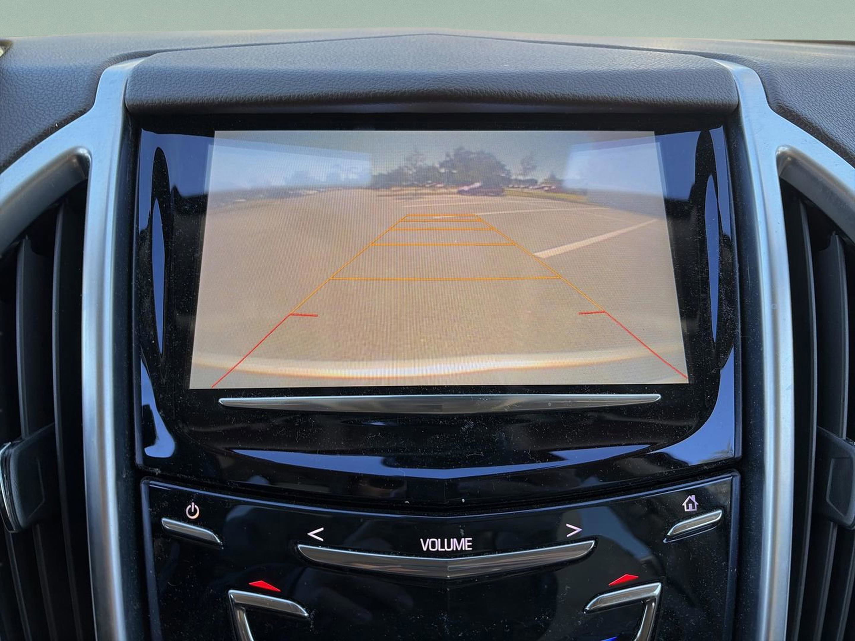 Used 2016 Cadillac SRX Luxury w/ Driver Awareness Package image 18