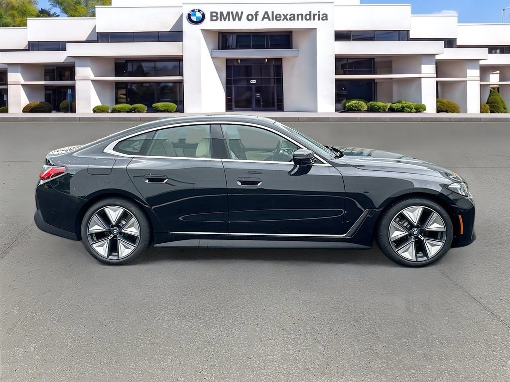 Used 2026 BMW i4 xDrive40i w/ Premium Package AWD/4WD image 4