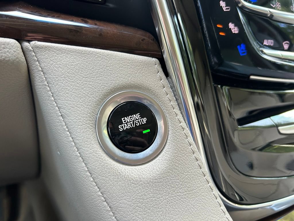 Used 2016 Cadillac Escalade ESV Premium AWD/4WD image 30