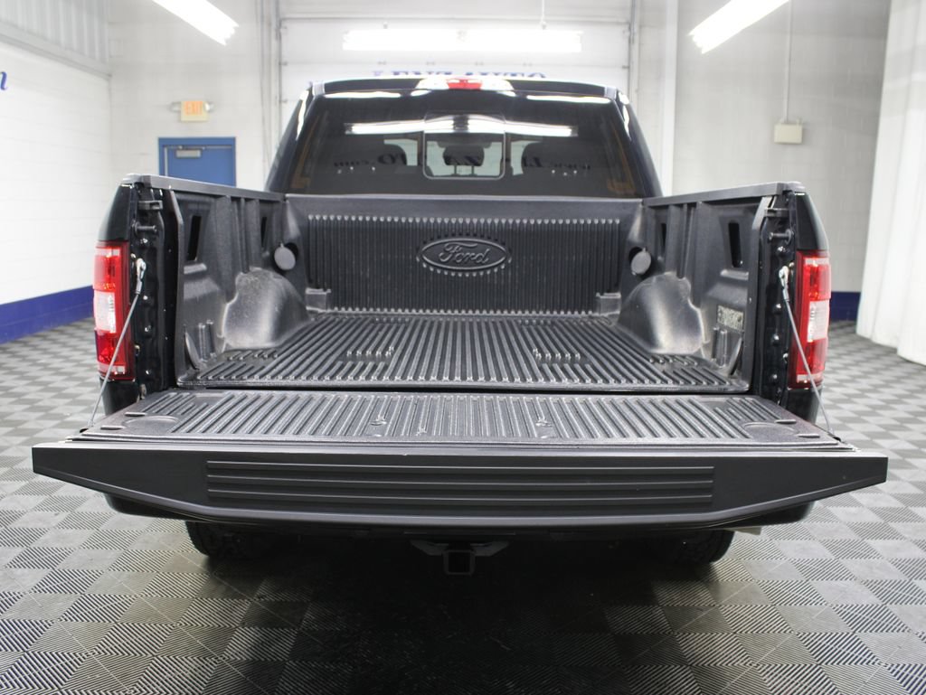 Used 2018 Ford F150 XLT w/ Equipment Group 302A Luxury AWD/4WD image 37