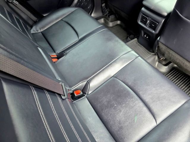 Used 2019 Toyota RAV4 Limited image 33