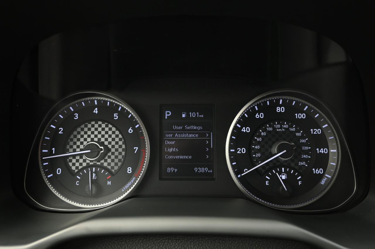 Used 2020 Hyundai Elantra SE FWD image 3