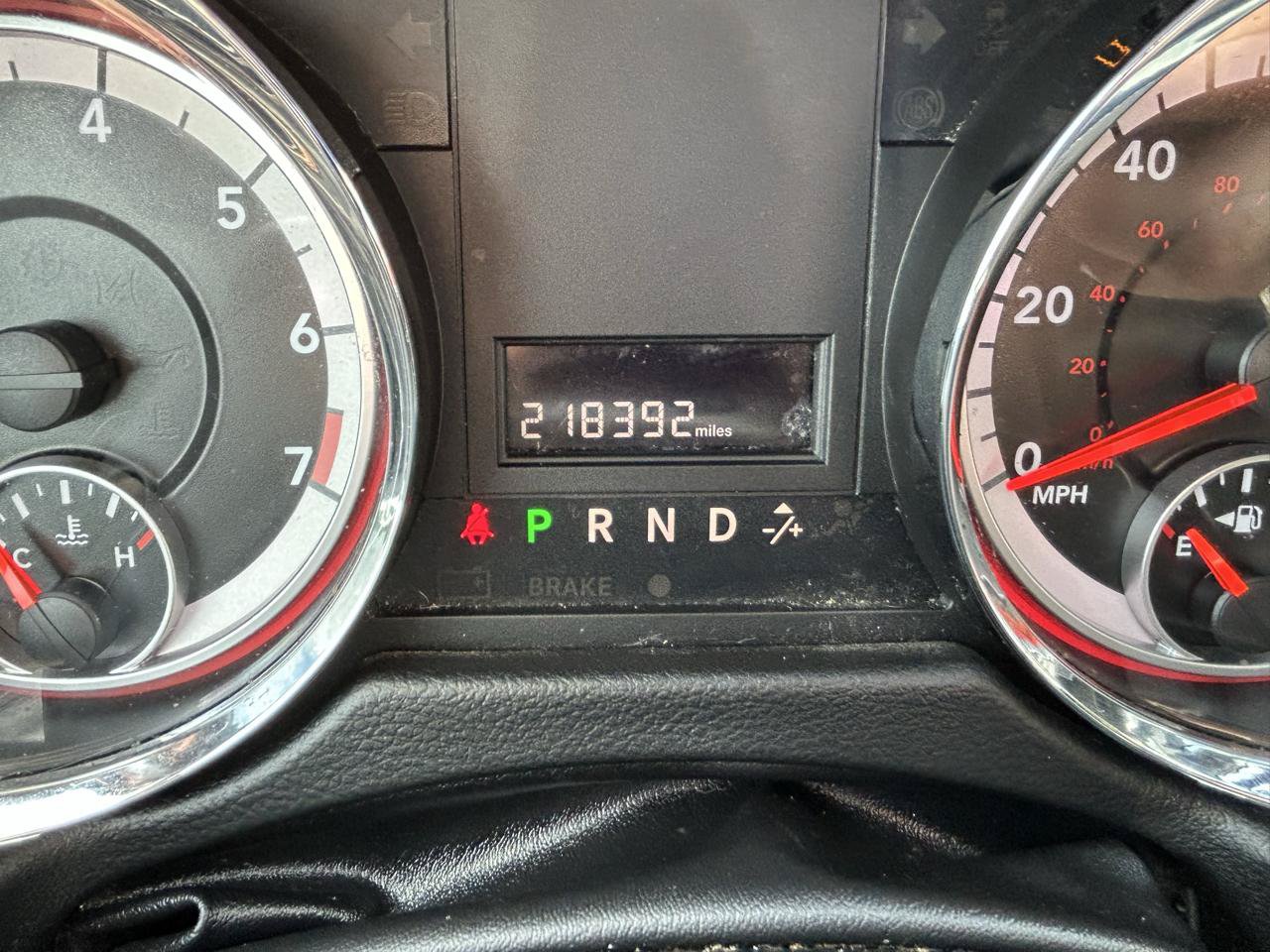 Used 2018 Dodge Grand Caravan SE FWD image 19