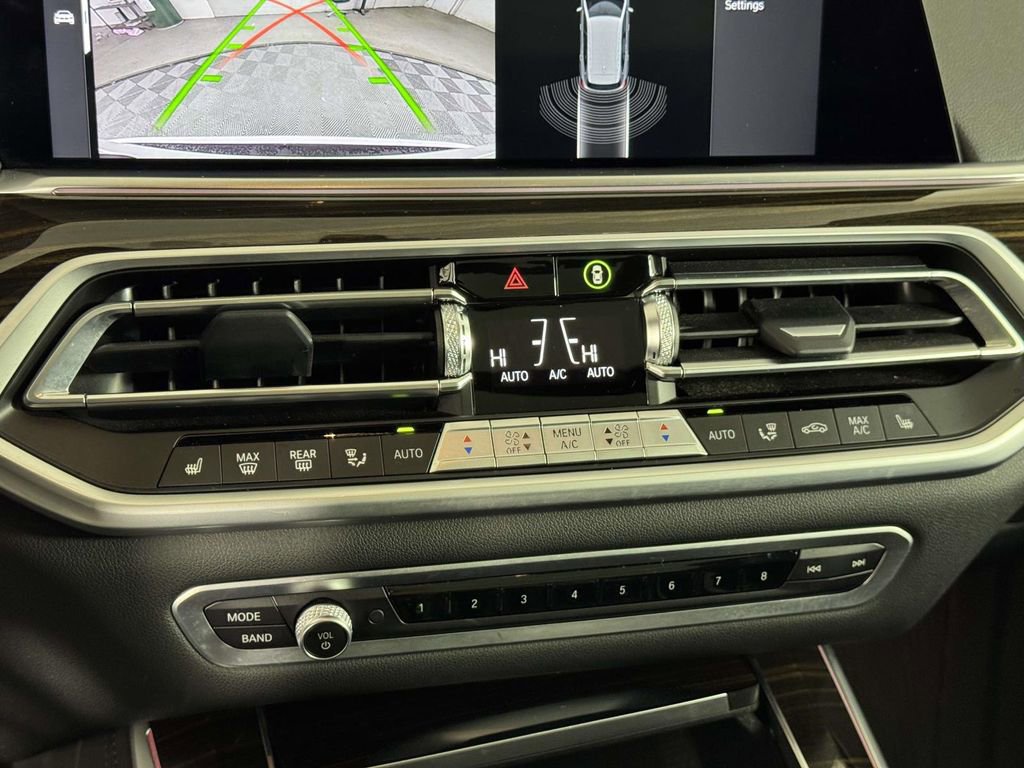 Used 2023 BMW X5 xDrive40i AWD/4WD image 28