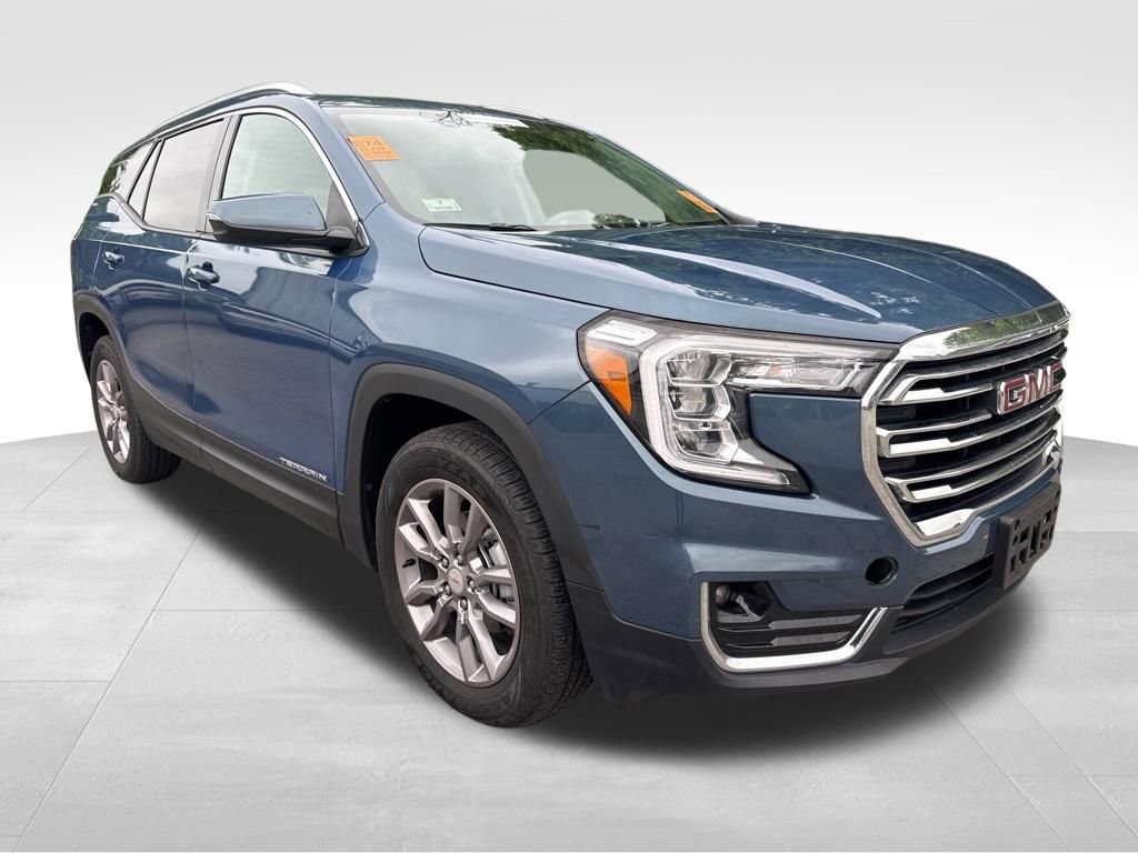 Used 2024 GMC Terrain SLT AWD/4WD image 11