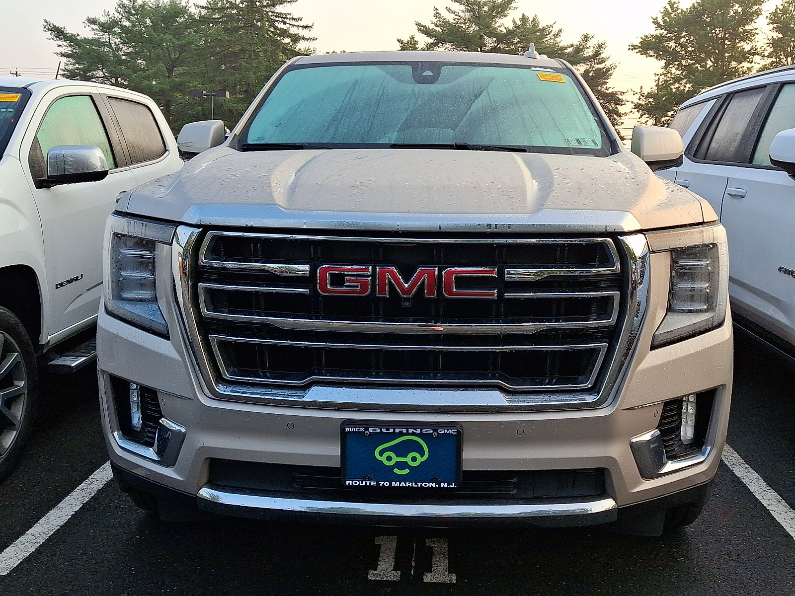 Certified 2021 GMC Yukon SLT w/ SLT Luxury Plus Package AWD/4WD image 3