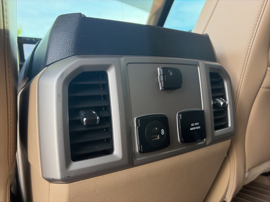 Used 2020 Ford F250 Lariat w/ Lariat Ultimate Package AWD/4WD image 27