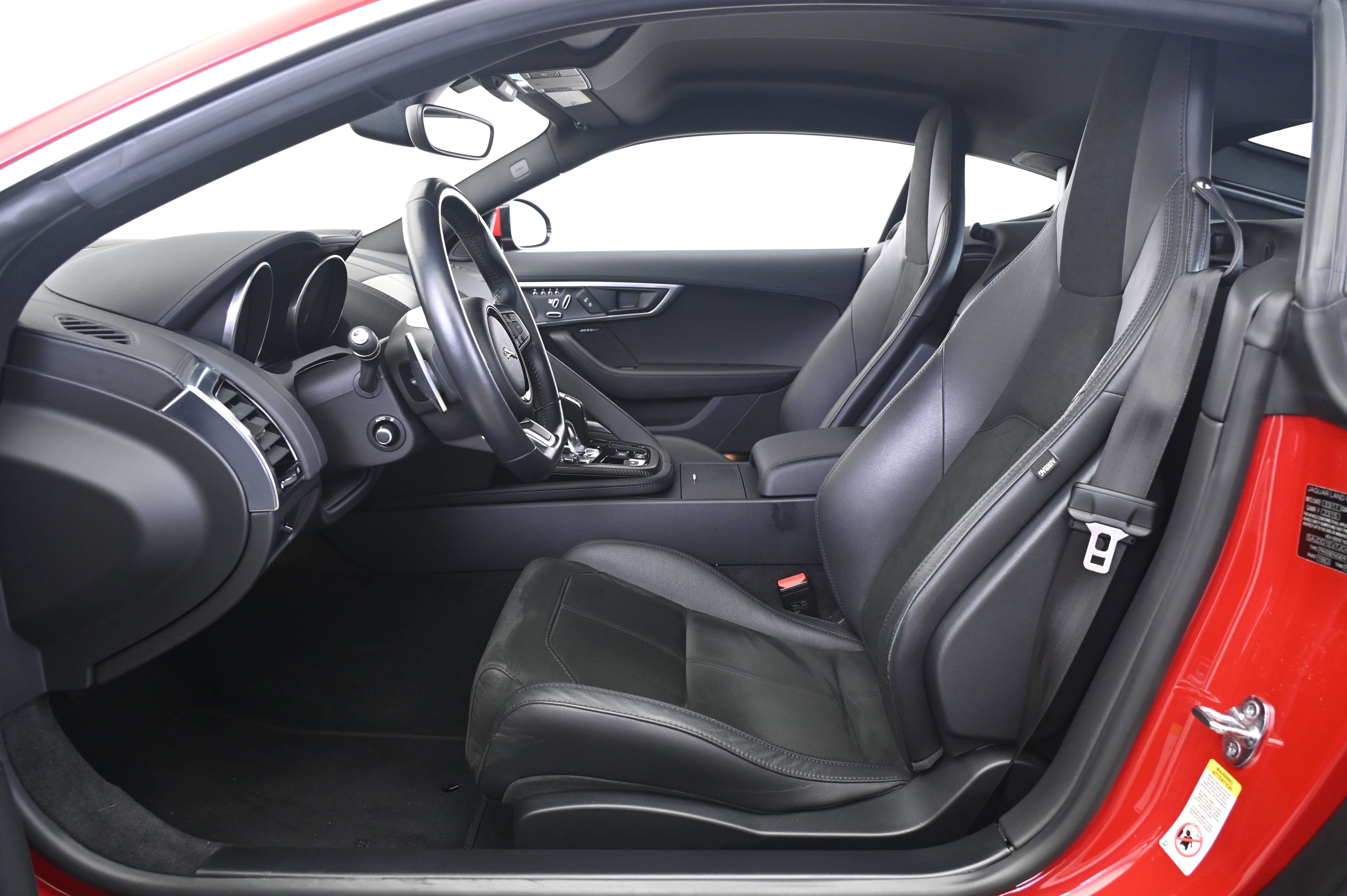 Used 2018 Jaguar F-TYPE Coupe image 24