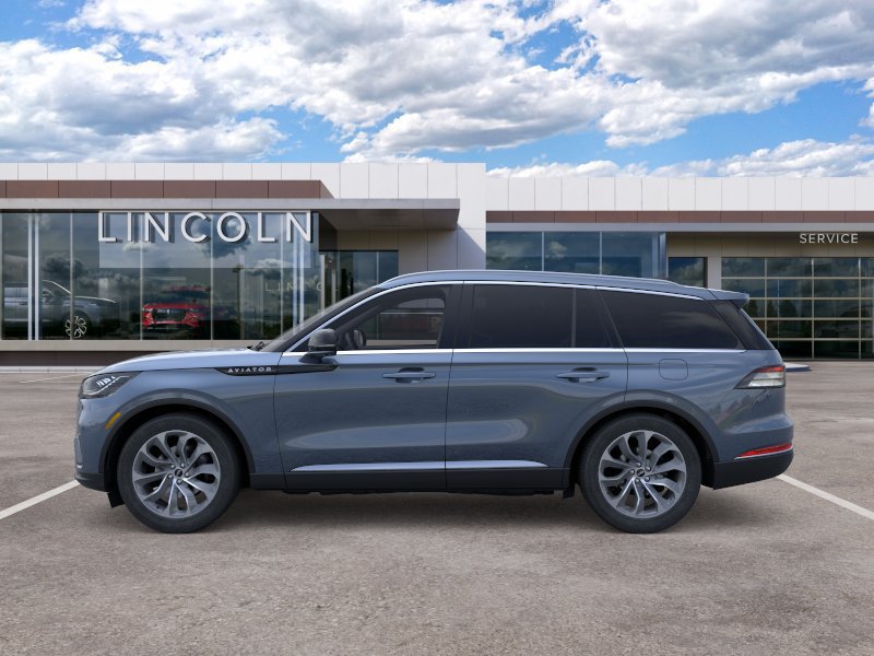 New 2026 Lincoln Aviator AWD image 3