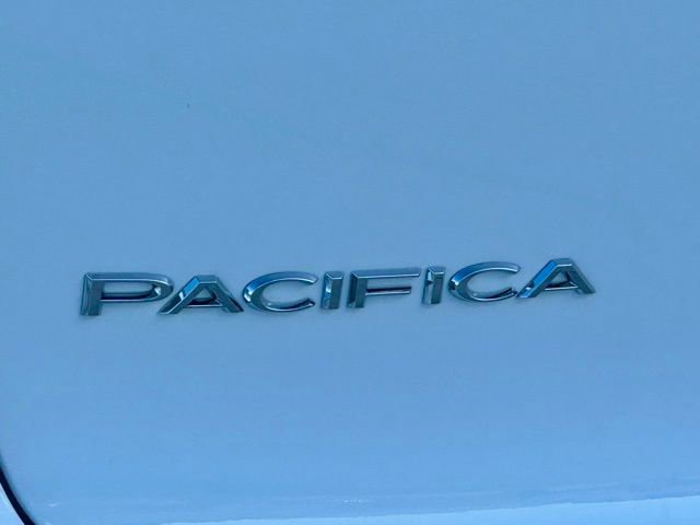 New 2026 Chrysler Pacifica Select image 10