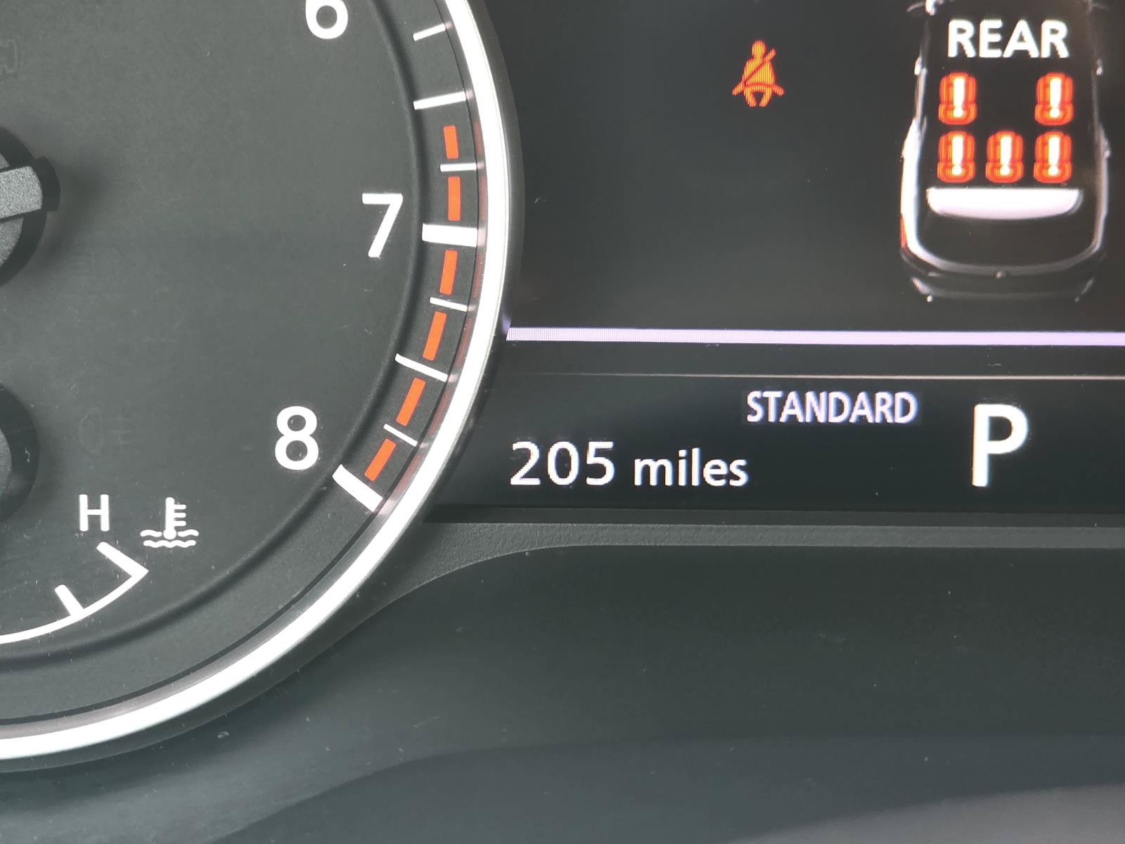 Used 2025 Nissan Pathfinder SV w/ SV Premium Package FWD image 28