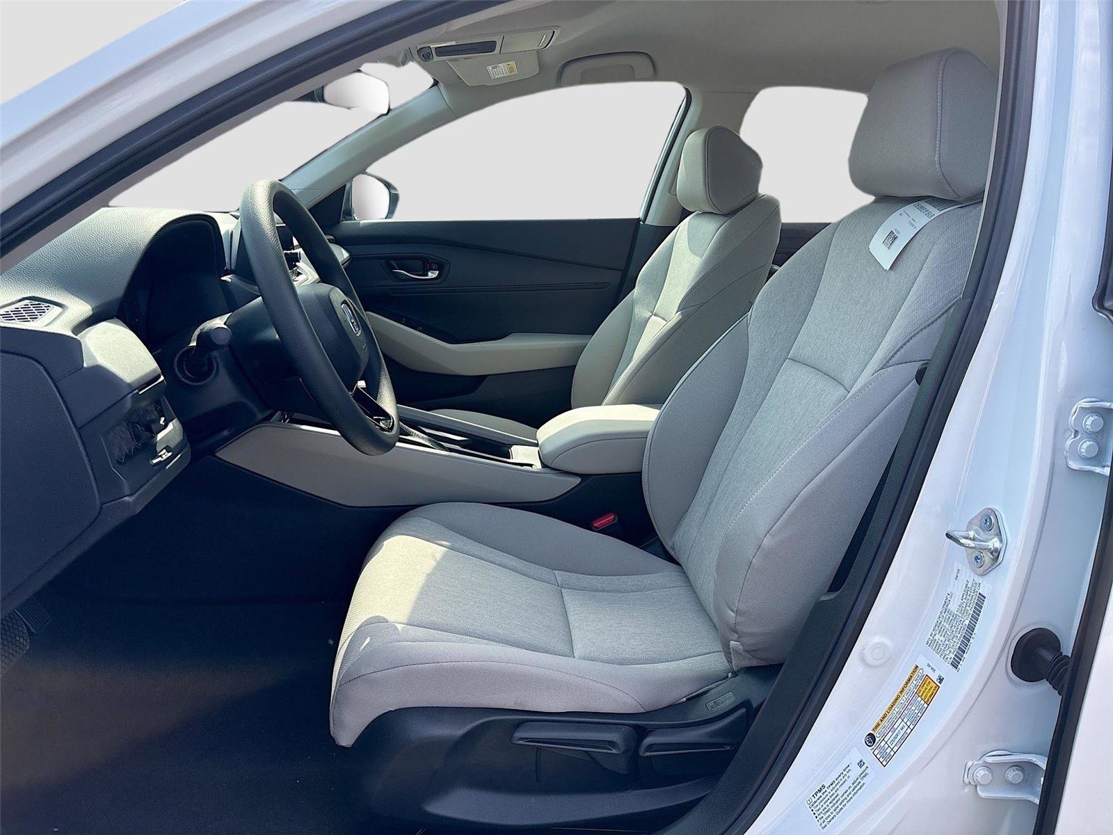 Certified 2025 Honda Accord LX image 22