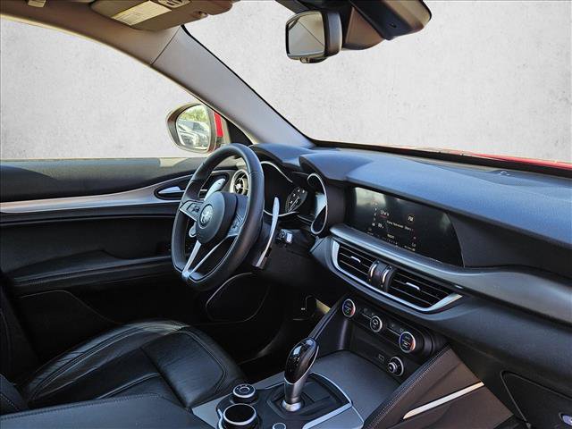 Used 2019 Alfa Romeo Stelvio Sport w/ Quick Order Package 22J Sport AWD/4WD image 10