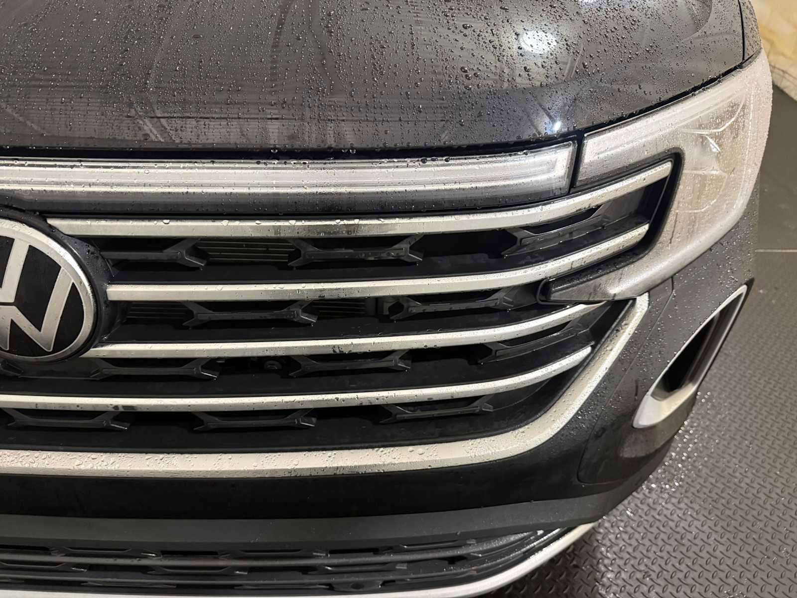 Certified 2025 Volkswagen Atlas SE image 5