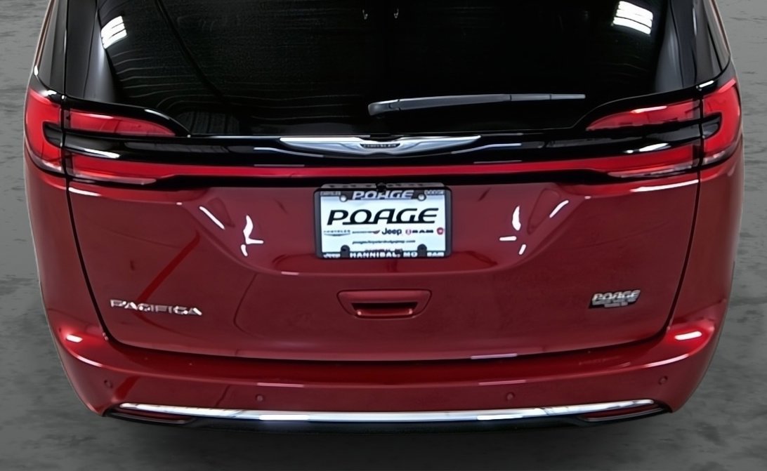 New 2026 Chrysler Pacifica Select FWD image 11