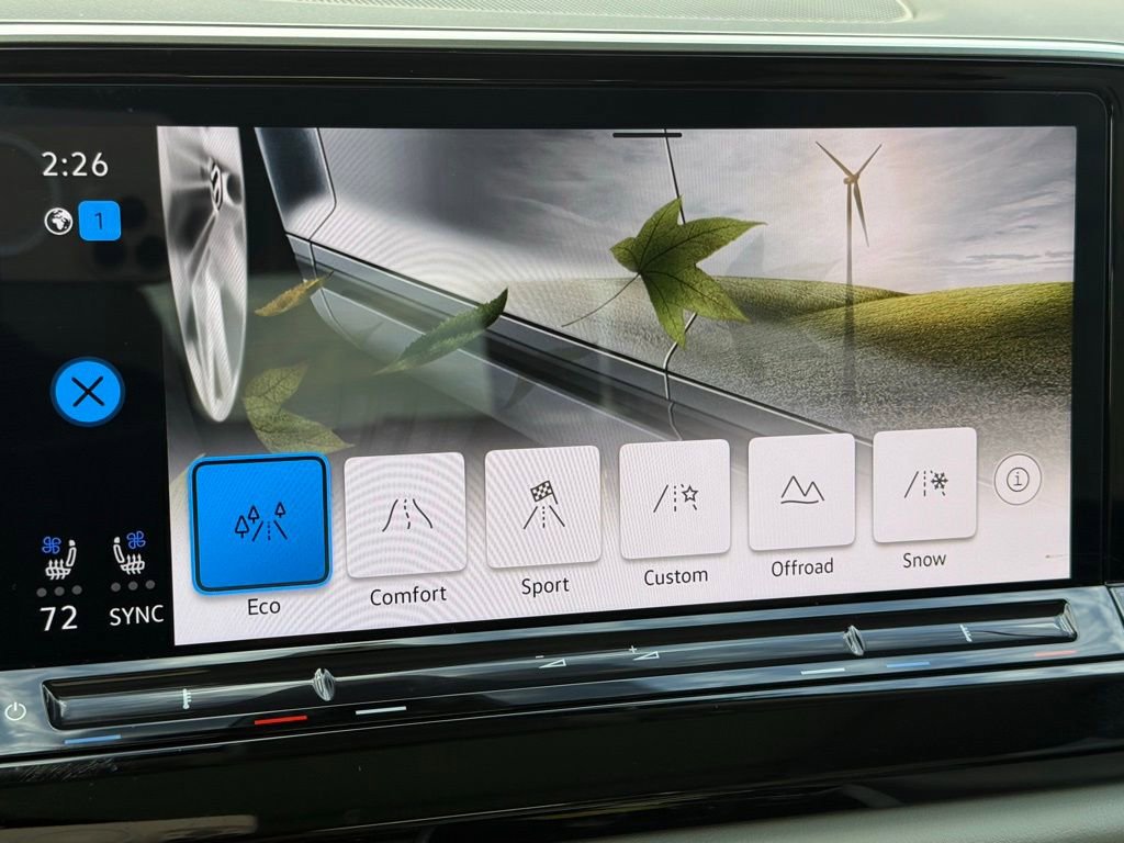 Certified 2025 Volkswagen Atlas SEL image 19