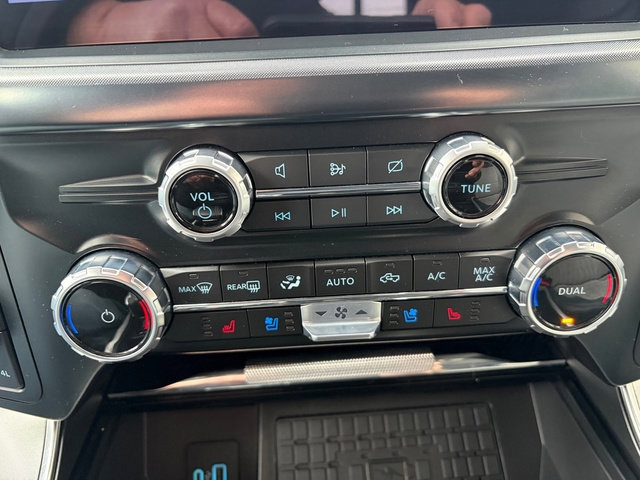 Used 2023 Ford F150 Limited image 64