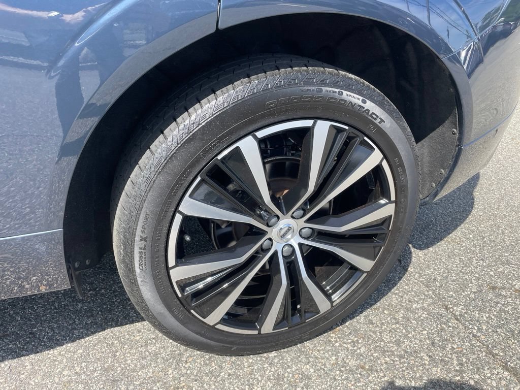 Used 2024 Volvo XC60 B5 Plus w/ Protection Package Premier AWD/4WD image 10