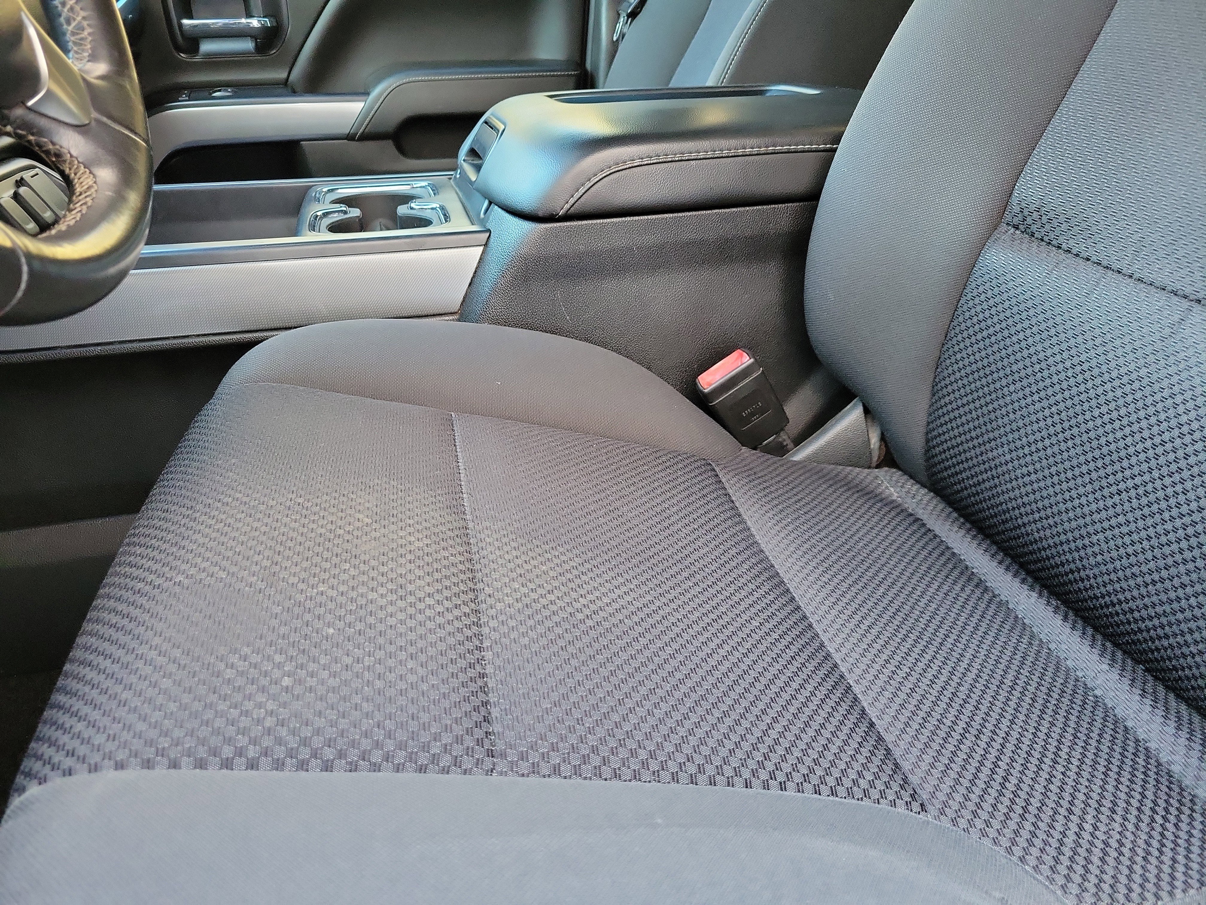 Used 2018 Chevrolet Silverado 1500 LT w/ All Star Edition image 13