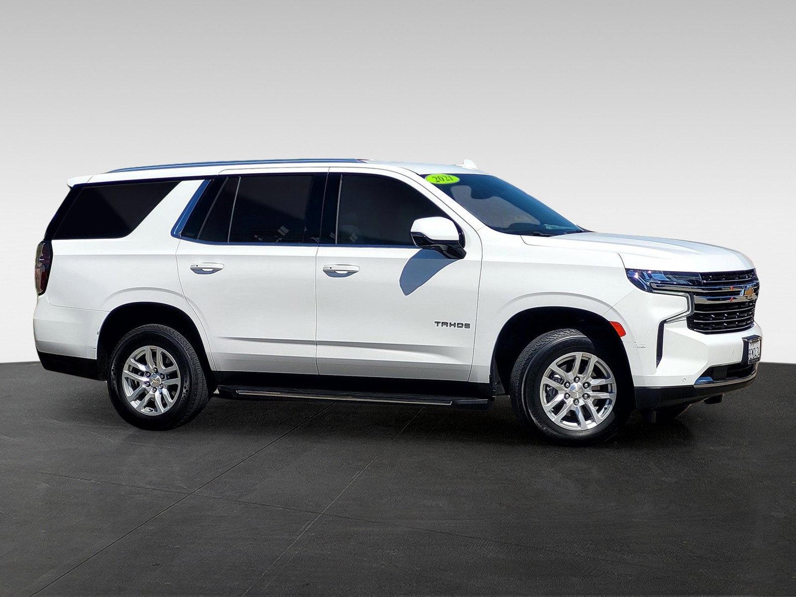 Used 2021 Chevrolet Tahoe LT w/ Luxury Package image 3