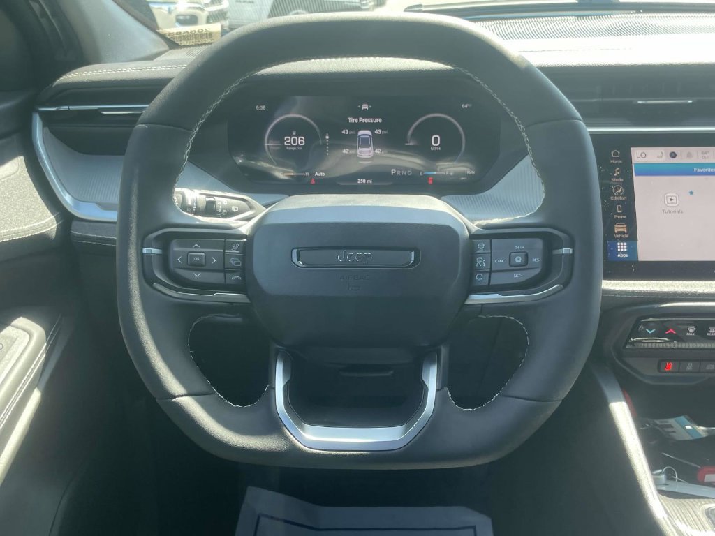 New 2026 Jeep Cherokee Laredo AWD/4WD image 23