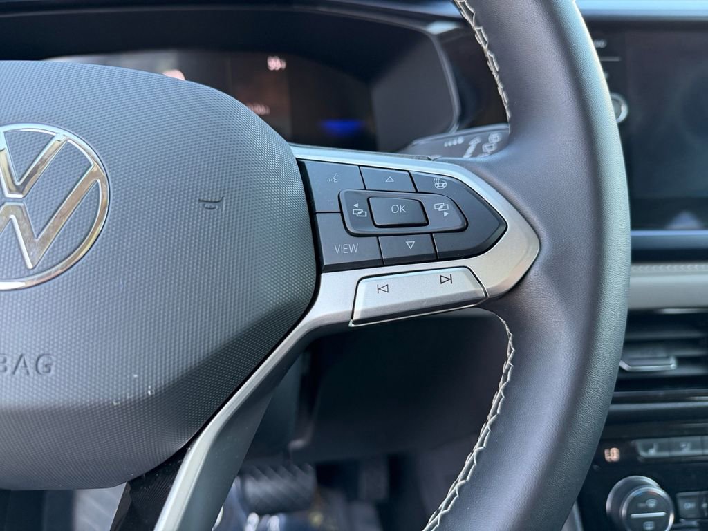 Used 2024 Volkswagen Taos SE image 20