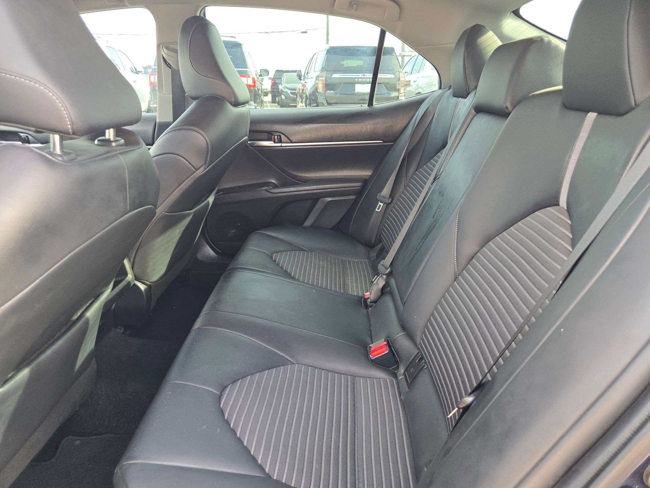 Used 2022 Toyota Camry SE FWD image 13