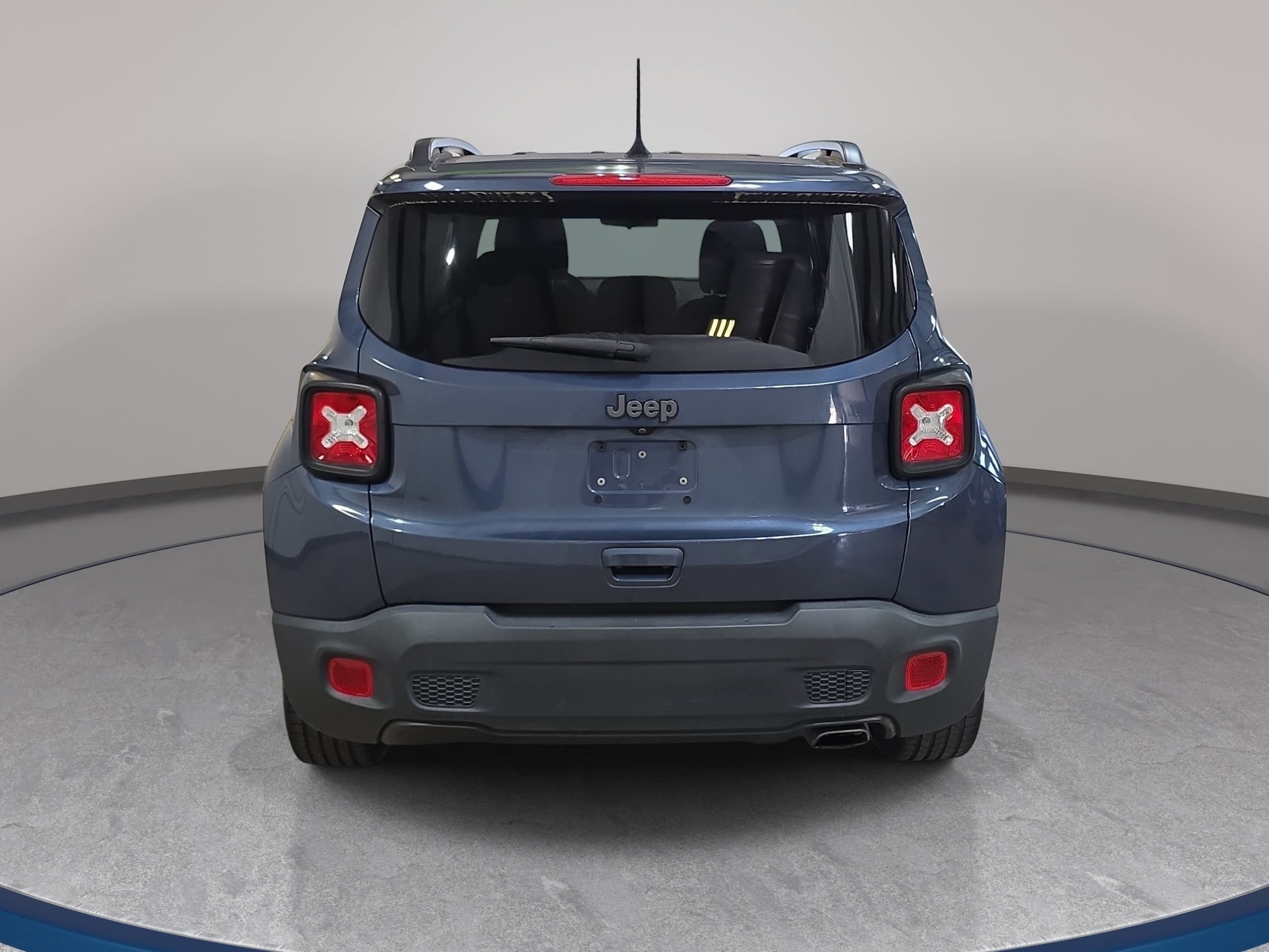 Used 2021 Jeep Renegade Latitude FWD image 7