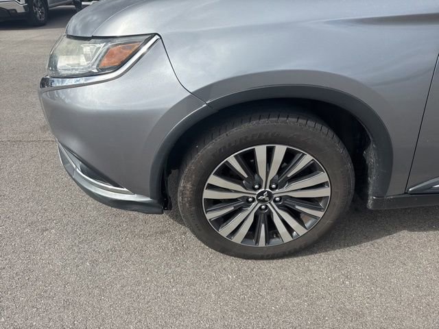 Used 2019 Mitsubishi Outlander SEL image 9